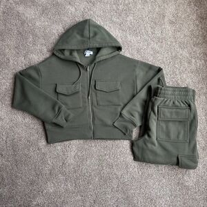Refuge Dark Green Cropped Zip Up Hoodie and Cargo Wide Leg Sweatpants